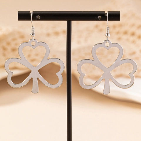 Boucles D'Oreilles Pendantes Trèfle En Forme De Coeur Creux Alliage Métal Minimaliste Bijoux Pour Femmes Mode
