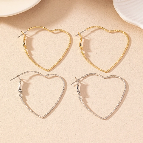 Große Herzförmige Creolen Aus Legierung Mit Gehämmerter Textur Eleganter Modeschmuck Für Damen