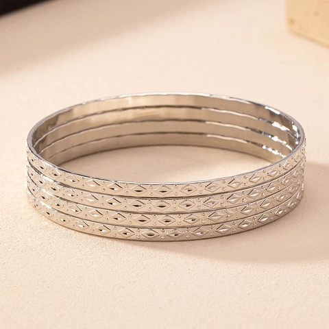 Juego De Brazaletes De Aleación Minimalista Textura De Diamante Geométrico Joyas De Mano Plateadas De Moda Joyas Para Mujer