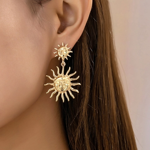 Sun Face Dangle Earrings Retro Bohemian Style Alloy Gold Plated Jewelry For Women Vacation Accessory