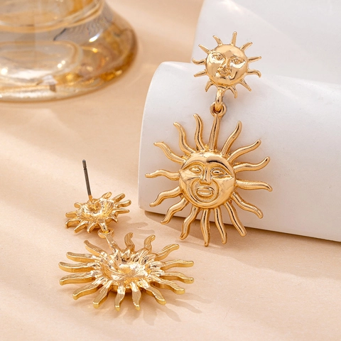 Sun Face Dangle Earrings Retro Bohemian Style Alloy Gold Plated Jewelry For Women Vacation Accessory