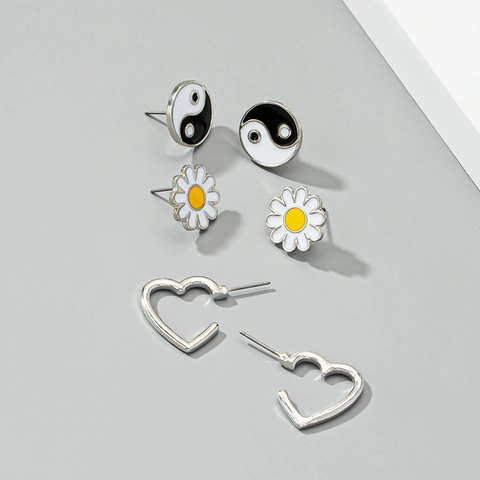 Enamel Daisy Flower Yin Yang Bagua Heart Stud Earrings Alloy Korean Style Sweet Minimalist Jewelry For Women