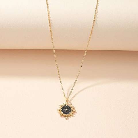 Sun Starburst Enamel Pendant Necklace Alloy Star Motif Chic Retro Gold Plated For Women