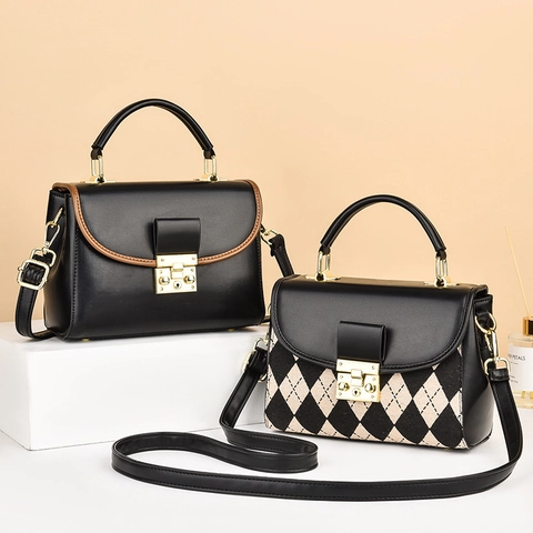 Retro Women Shoulder Crossbody Bag PU Leather Flap Handbag With Argyle Print Gold Lock For Casual Travel