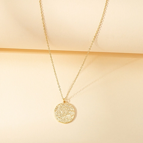 Collier Pendentif Pièce Soleil Alliage Visage Relief Vintage Style Bohème Bijoux Pour Femmes Hommes Simple