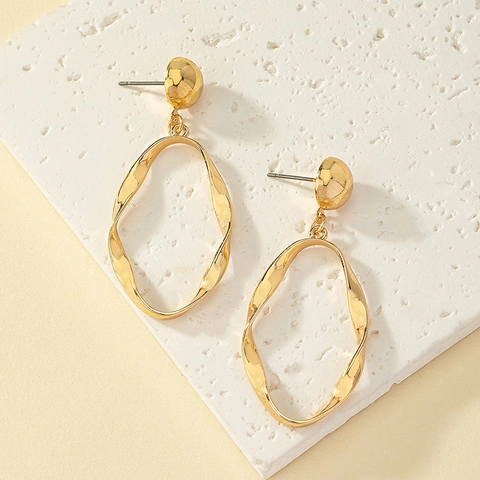 Alloy Twisted Geometric Drop Earrings For Women Golden Irregular Oval Chunky Statement Trendy Jewelry