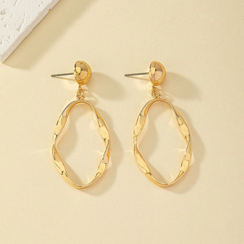 Alloy Twisted Geometric Drop Earrings For Women Golden Irregular Oval Chunky Statement Trendy Jewelry