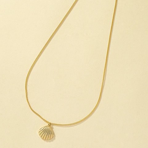 Minimalistische Muschel Anhänger Halskette Goldlegierung Muschel Fächerförmig Urlaub Mode Damen Schmuck