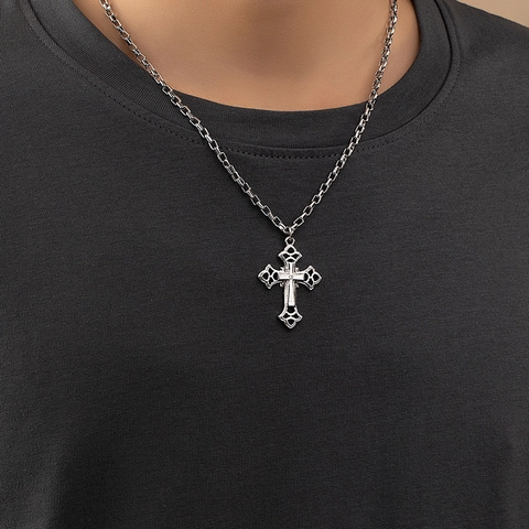 Collier Pendentif Croix Alliage Strass Évidé Rétro Gothique Hip Hop Bijoux Pour Hommes Et Femmes Chaîne Box