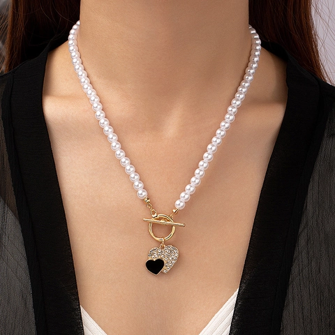 Heart Pendant Artificial Pearl Necklace Alloy Rhinestone Black Enamel Toggle Clasp Trendy Elegant Jewelry For Women