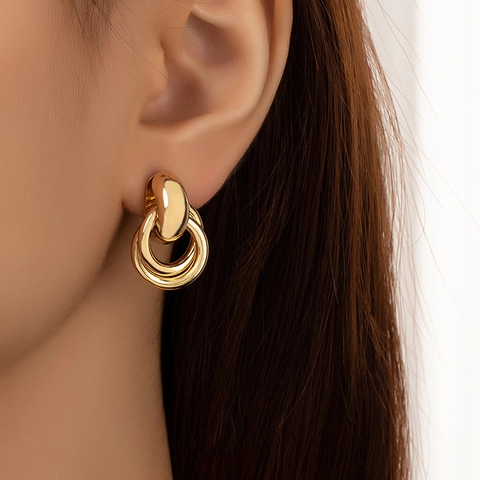 Boucles D'Oreilles Cercles Entrelacés Alliage Poli Géométrique Anneaux Imbriqués Bijoux Pour Femmes Style Élégant