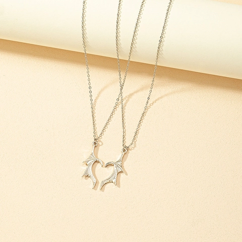Collier Pendentif Cœur Aile En Alliage Ailes De Chauve-Souris Gothique Style Punk Pour Couples Amis