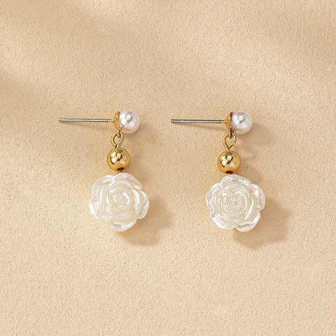 Orecchini Pendenti Rosa In Resina Bianca Con Perla Artificial Sintetica Lega Placcata Oro Per Donna Stile Retro Francese