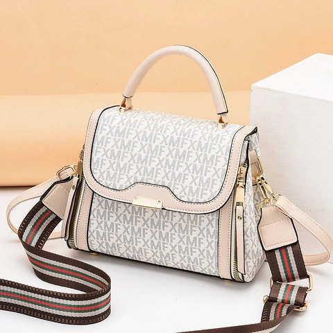 Bolso De Mano Retro Con Estampado De Monograma Cuero PU Bolso De Hombro Cruzado Con Correa Ancha Y Cierre Metálico