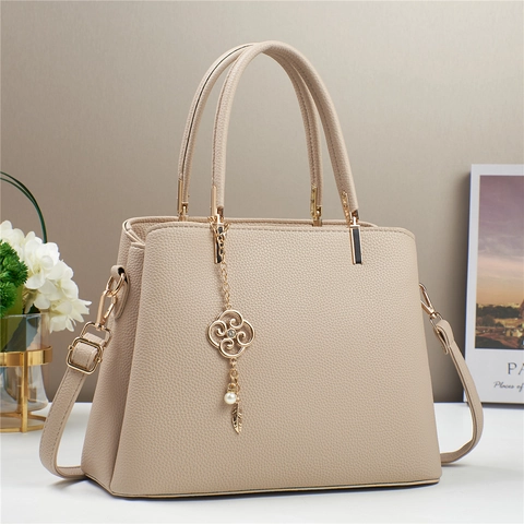 Bolso De Mano Para Mujer De Cuero PU Con Grano De Litchi Gran Capacidad Bolso Bandolera Con Colgante De Flor Y Perla Artificial