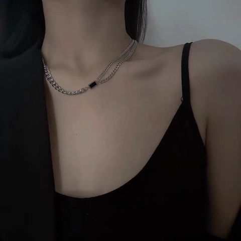 Collier Double Couche En Acier Inoxydable Avec Pendentif Rectangle Zircon Noir Chaîne Gourmette Minimaliste