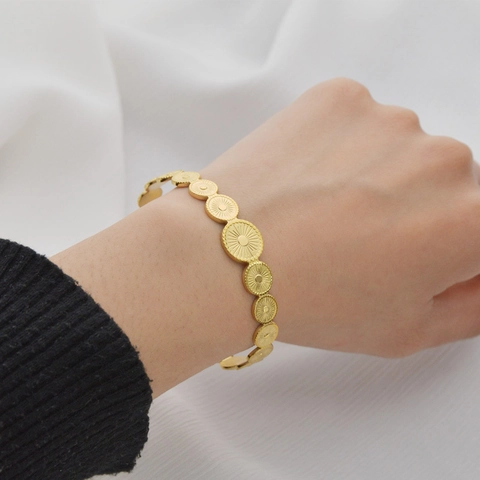Roestvrijstalen Open Armband Voor Dames 14K Verguld Verbonden Ronde Schijven Vintage Zonnestraal Textuur Boho Bangle