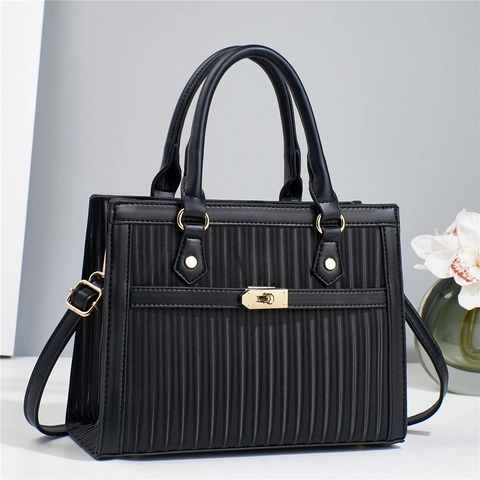Fashion Women Pleated Striped Handbag Large Capacity PU Leather Shoulder Crossbody Bag With Metal Lock Gold Hardware