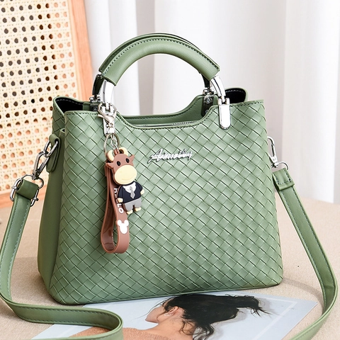 Retro Woven Handbag PU Leather Shoulder Crossbody Bag Large Capacity Zipper Messenger For Women With Cartoon Charm