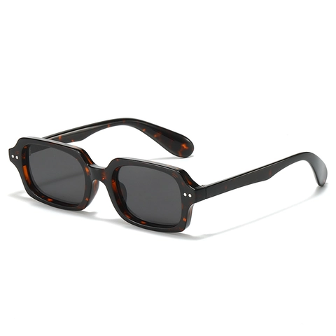 Occhiali Da Sole Quadrati Retro Montatura PC Protezione UV400 Rivetto Moda Street Style Uomini Donne