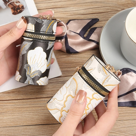 Chinesischer Stil Stickerei Blumen Mini Lippenstifttasche Mit Seidenschal Schlüsselanhänger Elegant Zylindrische Münzbörse Für Damen