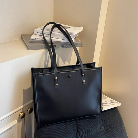 Grote Dames Tote Bag Van PU-Leer Vintage Minimalistische Schoudertas Voor Woon-Werkverkeer Gouden Klinknagels