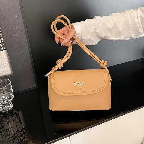 Borsa A Spalla Donna In Pelle PU Decorazione Fiocco Borsa Sottobraccio Alla Moda Versatile Con Patta Quotidiana