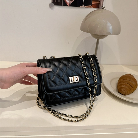 Crossbody Bag Quilted Rhombus PU Leather Metal Chain Strap Turn Lock Closure Elegant Fashion Square Handbag For Women