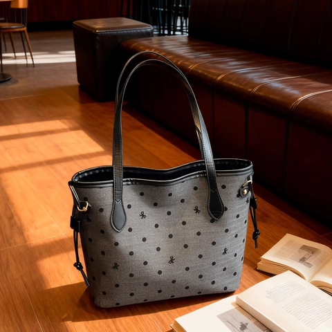 Damen Tote Bag Große Kapazität Grauer Filzstoff Schwarzer Polka Dot Bogen Stickerei Kordelzug Seite Alltag Schultertasche