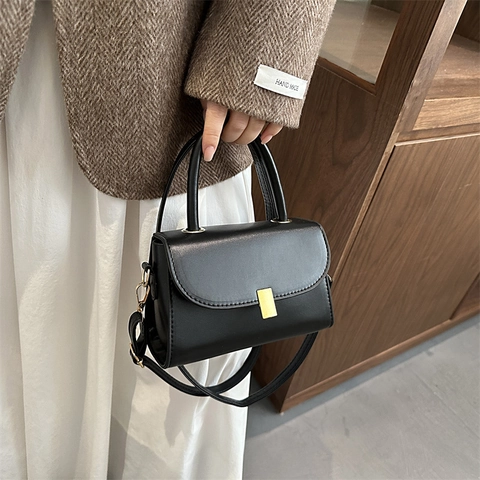 Piccola Borsa Quadrata In Pelle PU Retro Donna Minimalista Mano Tracolla Fibbia Dorata Tracolla Regolabile