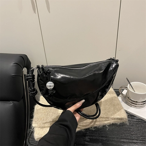 Bolso Hobo de Media Luna para Mujer Cuero PU Color Sólido Correa con Nudo Bolso de Hombro Espacioso Minimalista Bolso Bandolera