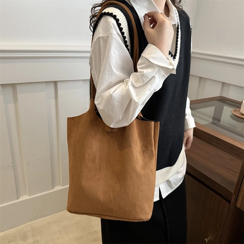 Women Faux Suede Tote Bag Large Capacity Minimalist Commute Shoulder Bag With Inner Pouch Matte Solid Color
