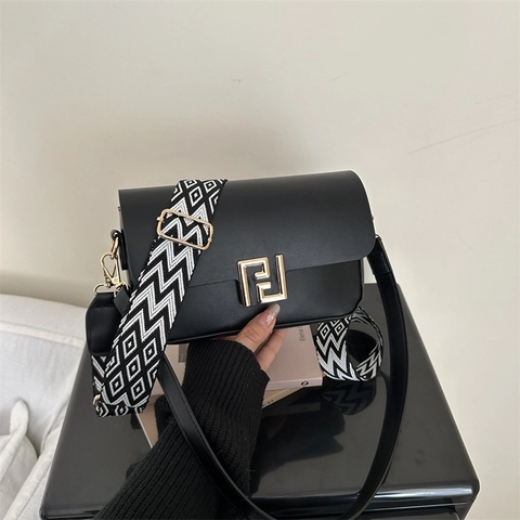 Women Crossbody Bag PU Leather Vintage Small Square Bag Dual Straps Wide Woven Thin Leather Fashion Geometric Metal Buckle