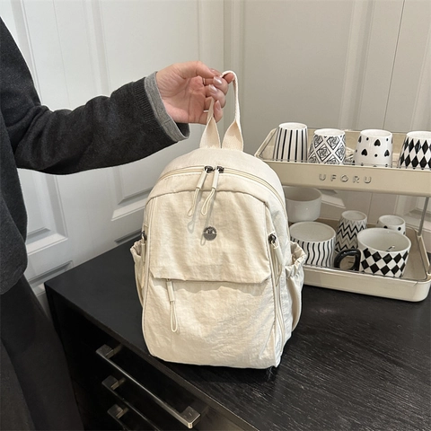Casual Rugzak Voor Dames Lichtgewicht Nylon Grote Capaciteit Mode Schooltas Veelzijdige Reisrugzak Met Ritszakken
