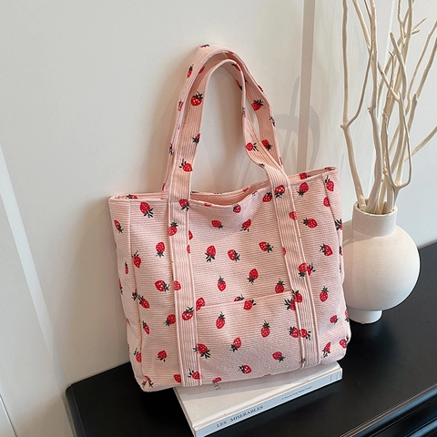 Sac Fourre-tout En Velours Côtelé À Imprimé Fraise Grande Capacité Sac À Épaule Décontracté Avec Poche Avant Style Frais