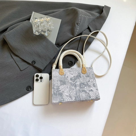 Damen Vintage Jacquard Umhängetasche Elegante Florale Stickerei Handtasche Mit Geflochtenem Griff Und Goldener Hardware