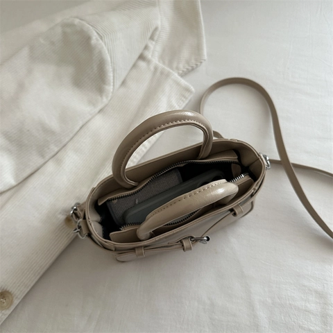 Women PU Leather Crossbody Bag Vintage Belt Buckle Decor Top Handle Shoulder Handbag Minimalist Commute Style For Ladies