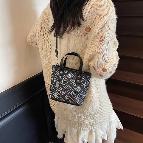 Borsa a Secchiello in PU con Ricamo Geometrico Vintage per Donna Borsa a Tracolla Piccola Borsa a Mano Moda Quotidiana