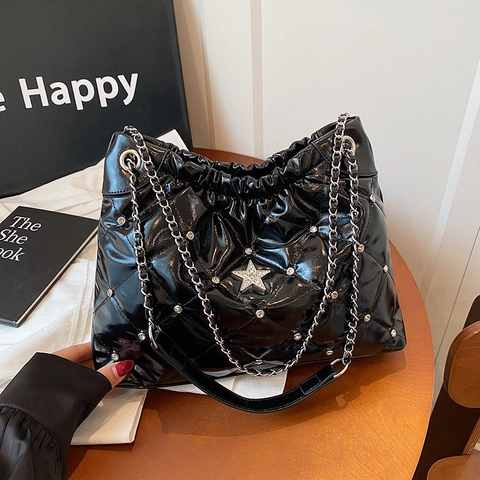 Quilted PU Leather Bucket Bag Star Rhinestone Chain Strap Pleated Drawstring Large Capacity Fashionable Tote For Women