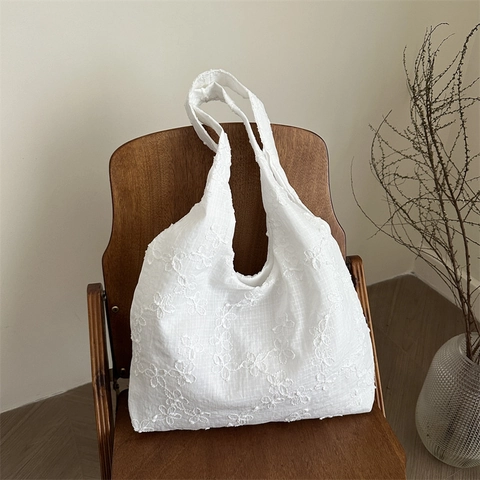 Large Capacity Women Tote Bag Embroidered Cotton Linen Floral Pattern Casual Commute Shoulder Bag Fresh Pastoral Style