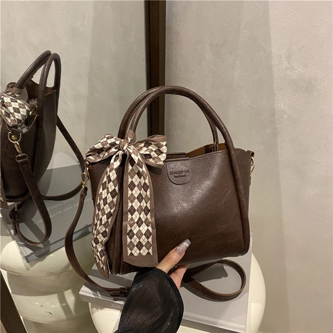 Bolso De Cubo De Cuero PU Para Mujer Bolso De Mano Cruzado Con Pañuelo De Satén Decorativo Color Sólido Moda