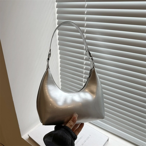 Shiny Patent Leather Underarm Hobo Bag Solid Color Crescent Shape Retro Minimalist Shoulder Handbag For Women