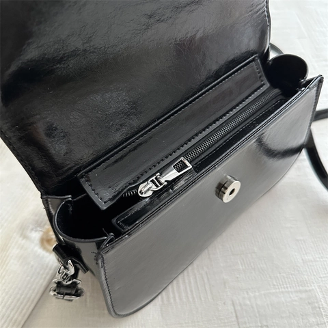 Borsa A Tracolla Da Donna In Pelle PU Retro Semplice Borsa A Sella Borsa A Spalla Versatile Quotidiana Patta Piccola Quadrata