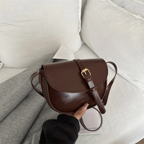 Bolso Montura Vintage de Cuero PU para Mujer Color Sólido Diseño de Costuras Bandolera Ajustable Bolso Retro