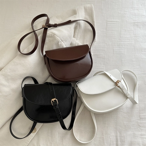 Minimalistische Satteltasche Damen Aus PU Leder Stilvolle Halbkreis Umhängetasche Verstellbare Schultertasche Täglich Beutel
