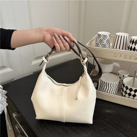 Vintage Minimalist PU Leather Underarm Bag For Women Fashion Sewing Line Solid Color Shoulder Bag Daily Casual Handbag