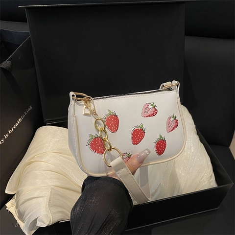 Sac Sous Le Bras Imprimé Fraise Sac À Épaule En Cuir PU Avec Chaîne En Métal Doré Pour Femmes Style Coréen Frais