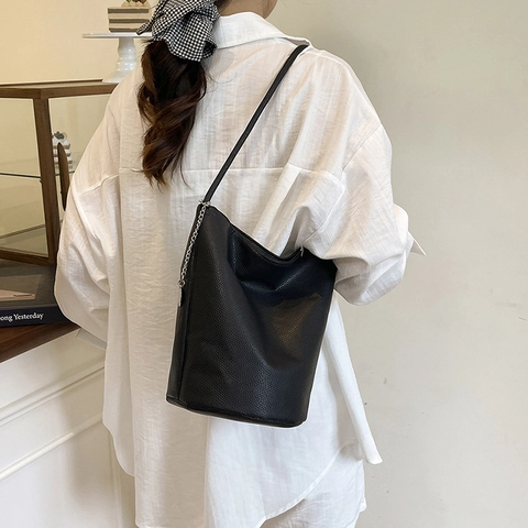 Bolso de Cubo de Cuero PU Minimalista para Mujer Color Sólido Textura Lychee Bolso de Hombro Con Hebilla Magnética Moda