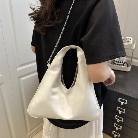 Borsa A Tracolla Triangolare Donna Pelle Verniciata Nodo Catena Argento Borsa A Mano Minimalista