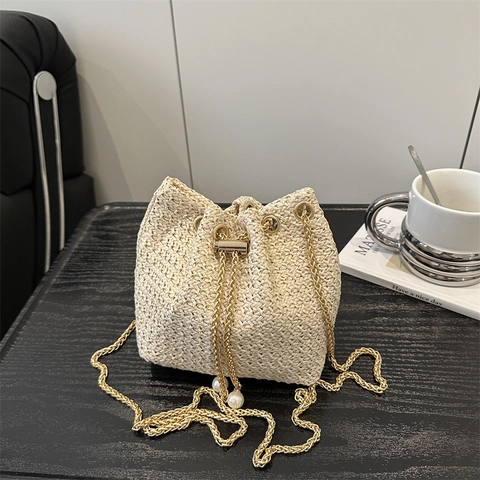 Gewebte Beuteltasche Stroh Kordelzug Schulter Umhängetasche Mit Künstliche Perle Und Goldener Kettenriemen Damen Sommer Strand